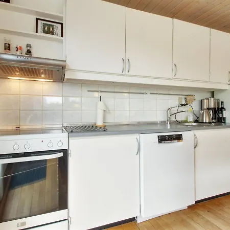 Holiday home Axeline - 850m From The Sea In Ne Jutland By Interhome *
